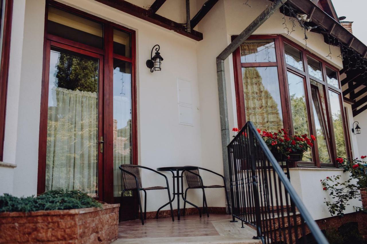 Vila Missy Deva Exterior foto